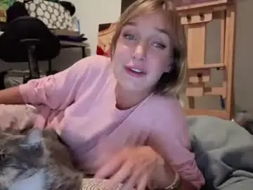 Chaturbate Live Sex Cam of cutiepainter