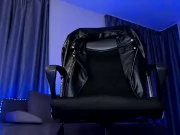 Chaturbate Adult Video Chat of paris_lock