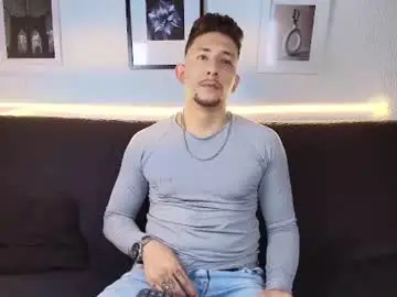 Chaturbate Free Live Porn of maykol_victoria