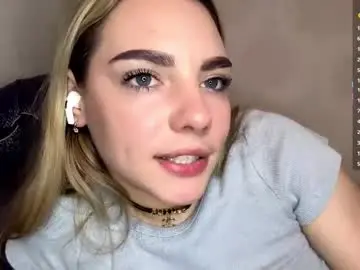 Chaturbate Best live sex cam show of pricillahoinacki