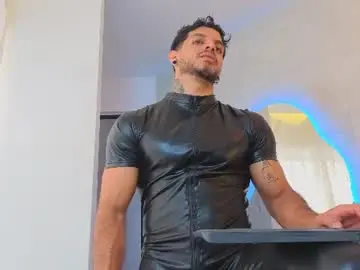 Chaturbate Live Sex Cam of juanbladde
