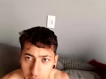 Chaturbate Live Sex Cam of jessica_n_rogger