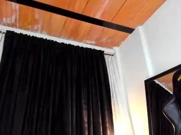 Chaturbate Free Porn Cam of insolemnia