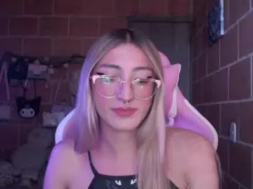 Chaturbate Adult Webcam of andrea_camila