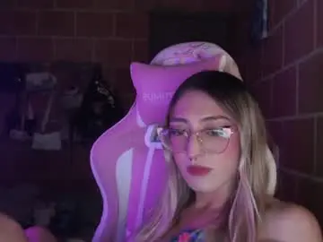 Chaturbate Live Porn of andrea_camila