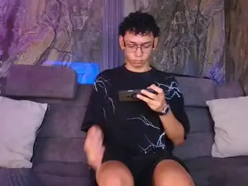 Chaturbate Adult Video Chat of daviid_laid_