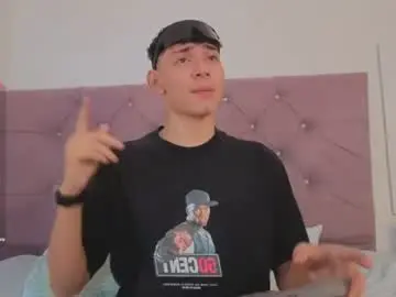 Chaturbate Live Porn of daviid_laid_