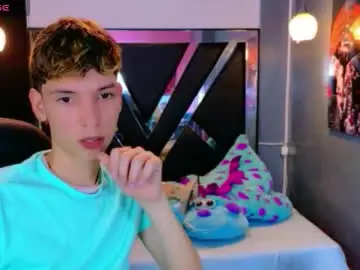 Chaturbate Free Porn Cam of liam_green1