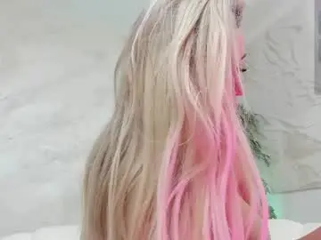 Chaturbate Live Sex Cam of lissababe11