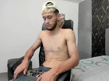 Chaturbate Free Porn Cam of tedyx99