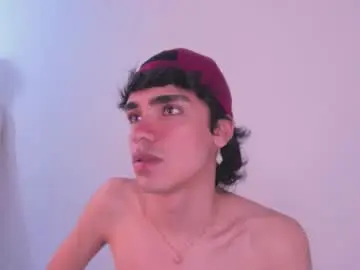 Chaturbate Live Sex Cam of joecollins_