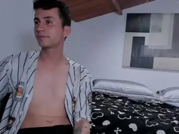 Chaturbate Live Sex Cam of adesypersefonevg