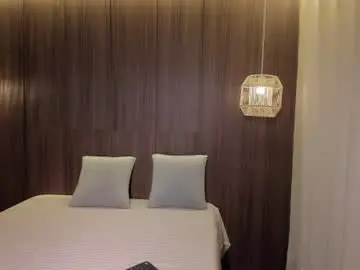 Chaturbate Live Sex Cam of ana_beckett