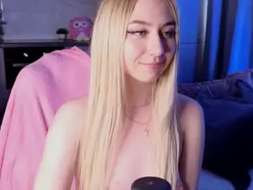 Chaturbate Live Sex Cam of owlluree