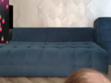 Chaturbate Live Sex Cam of poppetbambi
