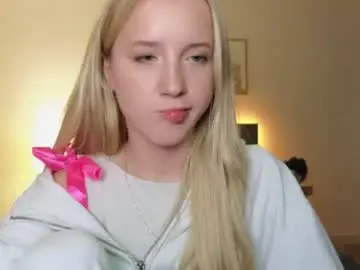 Chaturbate Live Porn of adele_armas