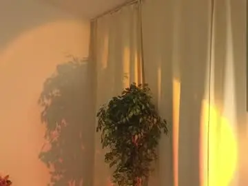Chaturbate Live Sex Cam of adencianey