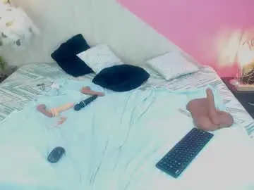 Chaturbate Live Porn of adisson_petite1