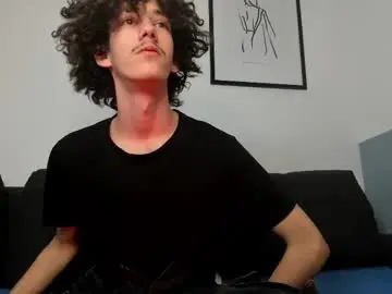 Chaturbate Live Sex Cam of dilan_wolfe