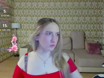 Chaturbate Live Sex Cam of vi_luxxxy