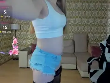 Chaturbate Live Sex Cam of vi_luxxxy