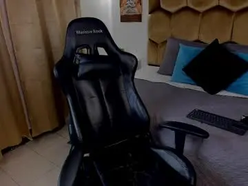 Chaturbate Adult Video Chat of collins_emmett