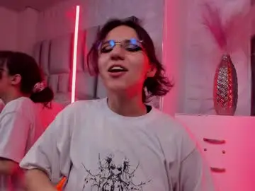 Chaturbate Best live sex cam show of hollypeach_