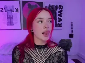 Chaturbate Free Porn Cam of hollypeach_