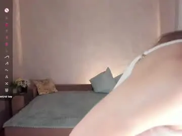 Chaturbate Live Sex Cam of _vi_vi_