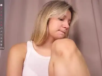 Chaturbate Live Sex Cam of _vi_vi_