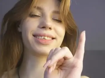 Chaturbate Live Sex Cam of _vi_vi_