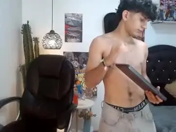 Chaturbate Live Sex Cam of billy_wild