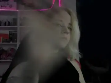 Chaturbate Live Sex Cam of holy_mistresss