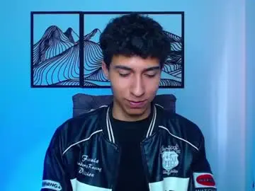 Chaturbate Live Sex Cam of cumalex18