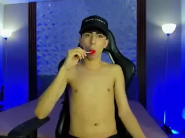 Chaturbate Private Sex Chat of michael_twinkk