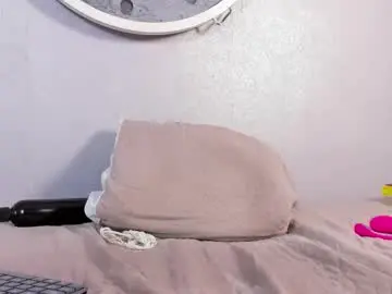 Chaturbate Free Porn Cam of shanntal__