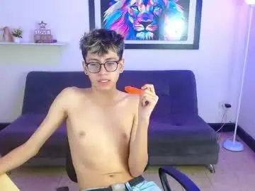 Chaturbate Best live sex cam show of alexcum_18