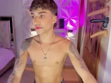 Chaturbate Live Sex Cam of im_sebaslopez
