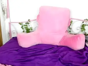 Chaturbate Live Sex Cam of lily_holy69