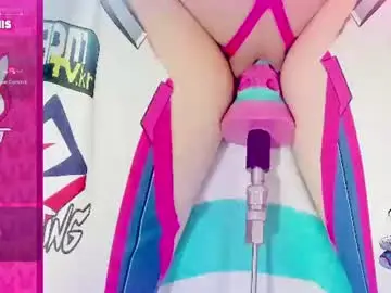 Chaturbate Live Sex Cam of daddyslittlegirl01