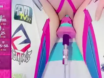 Chaturbate Live Porn of daddyslittlegirl01