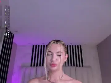 Chaturbate Adult Webcams of niaholland