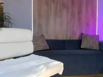 Chaturbate Watch Live Sex Cams of niaholland