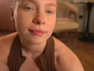 Chaturbate Free Live Porn of snow_is_falling