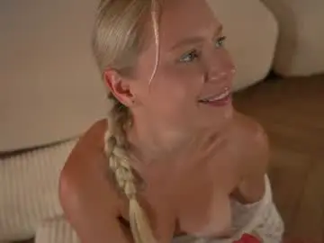 Chaturbate Free Porn Cam of snow_is_falling