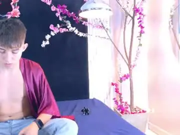 Chaturbate Free Live Porn of danteandviolete_cr
