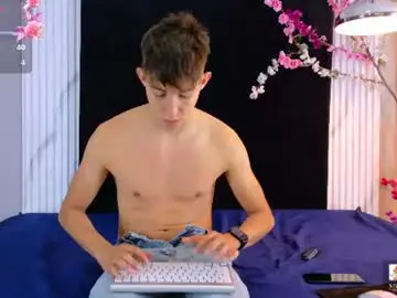 Chaturbate Nude Webcam of danteandviolete_cr