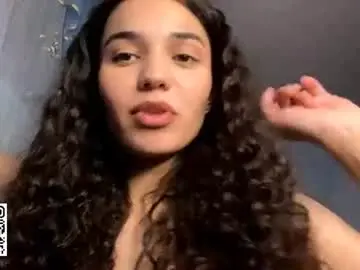 Chaturbate Adult Webcams of glendarobinson