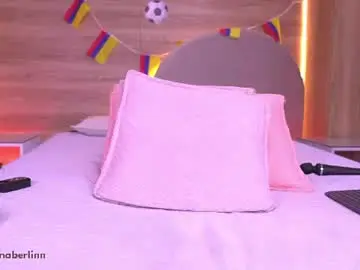 Chaturbate Live Sex Cam of dannaberlin
