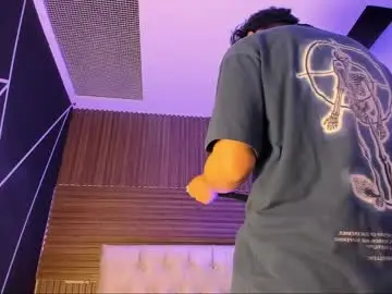 Chaturbate Nude Webcam of noahwolff_1